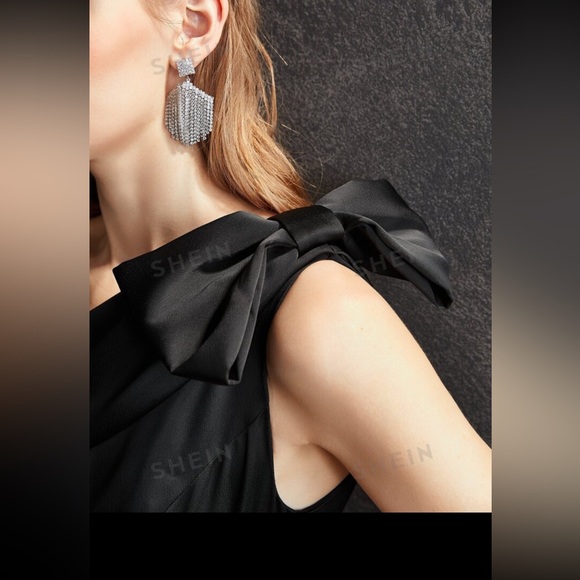 SHEIN - Christian siriano -One shoulder top with a big beautiful bow - Picture 2 of 2
